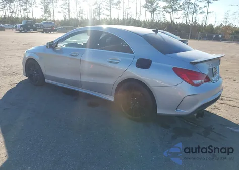 2014 Mercedes-Benz Cla 250 z USA, uszkodzony, nr VIN WDDSJ4EB9EN045011